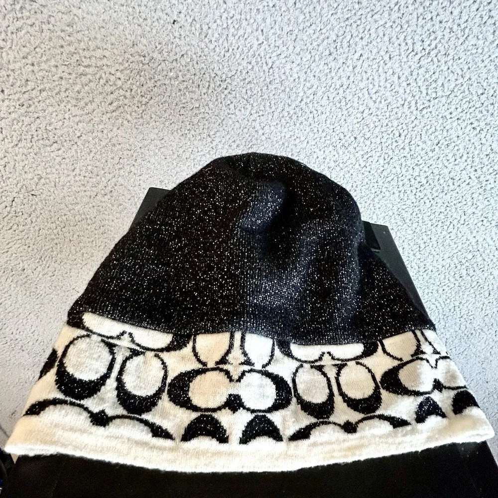 Authentic Coach Black Monogram 100% Merino Wool Beanie Sparkly Skull Cap Rare